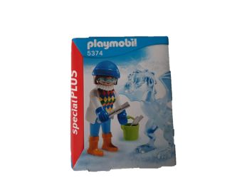 Special Plus Künstlerin mit Eisskulptur 5374