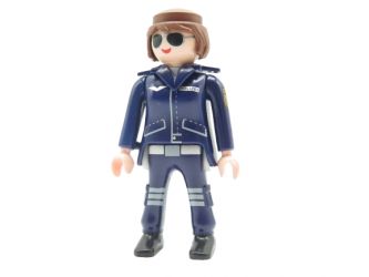 Frau Pilotin Polizei